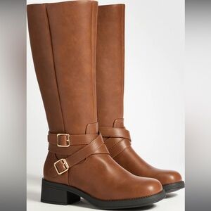 Effortlessly Edgy Under The Knee Leather Boots NEW 🏷️